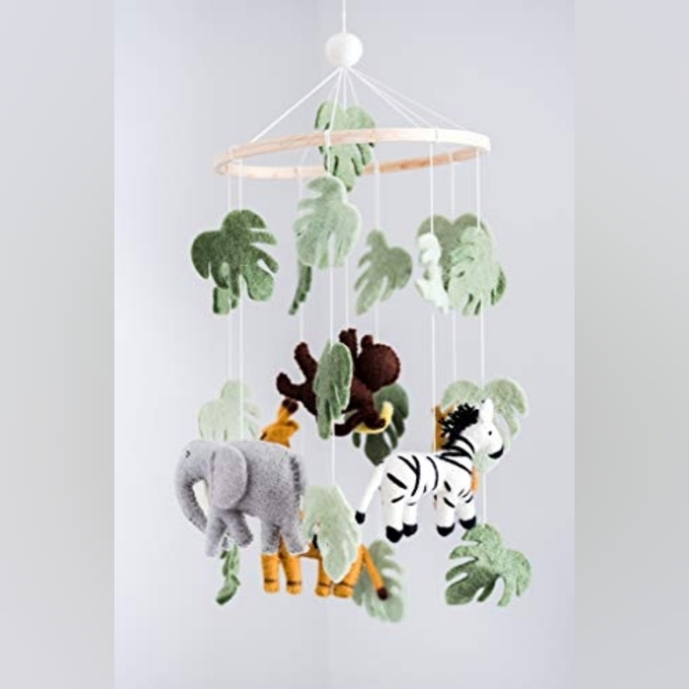 ❌sold❌ Felt Wildlife Nursery Mobile with Detachable Arm